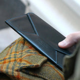 封筒型長財布“Encase”