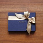 こちらは<a style="text-decoration: underline; font-weight: bold;" href="https://munekawa-jp.pro/collections/all-small-leather-goods">革小物等</a>のラッピングです。<br>
※アイテムごとのラッピング仕様は、各商品ページをご確認ください。